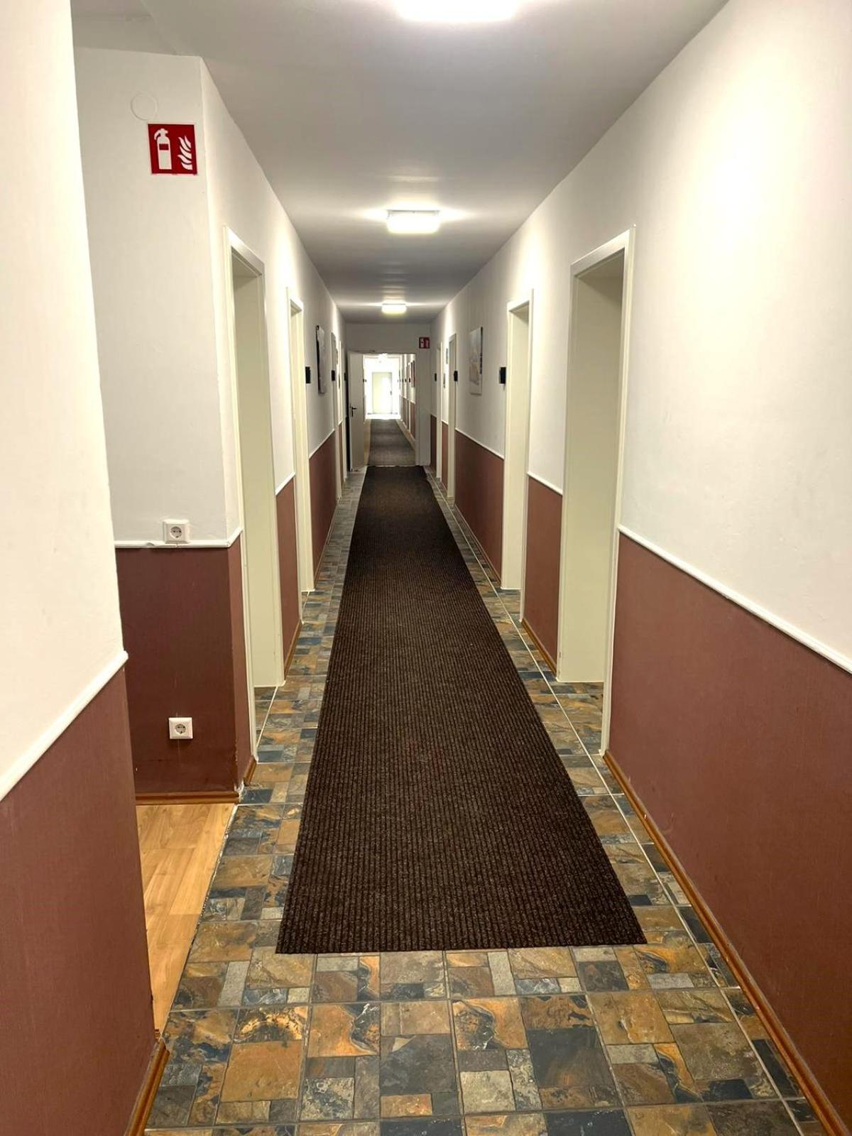 Hotel Castellana Lessien エクステリア 写真
